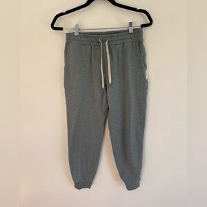 Vuori Women Performance Athletic Jogger in Heather Green